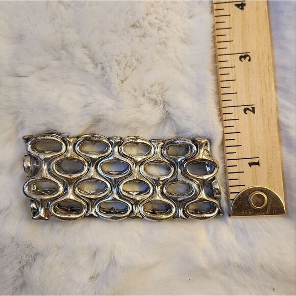 2/$15 - Silver statement bracelet - Picture 4 of 4